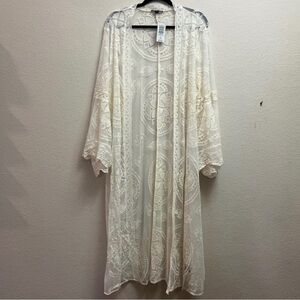 NWT Torrid Cream Mesh and Lace Maxi Kimono in 4x!